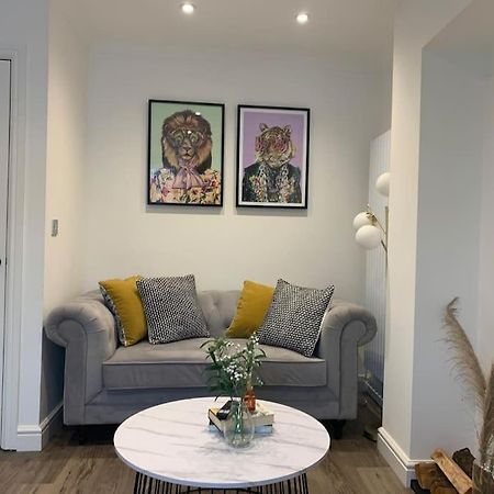 Alto - Lovely 2 Bedroom Serviced Apartment Bristol By Mint Stays Zewnętrze zdjęcie