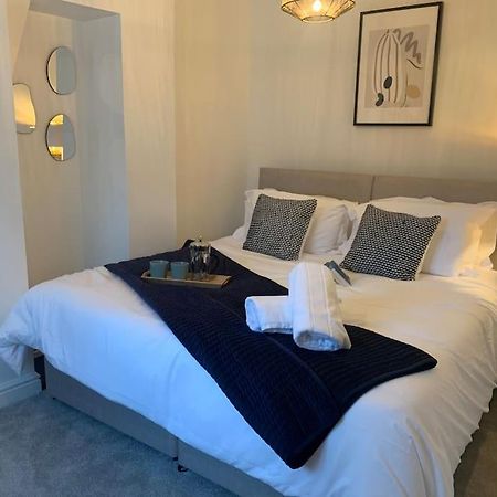 Alto - Lovely 2 Bedroom Serviced Apartment Bristol By Mint Stays Zewnętrze zdjęcie