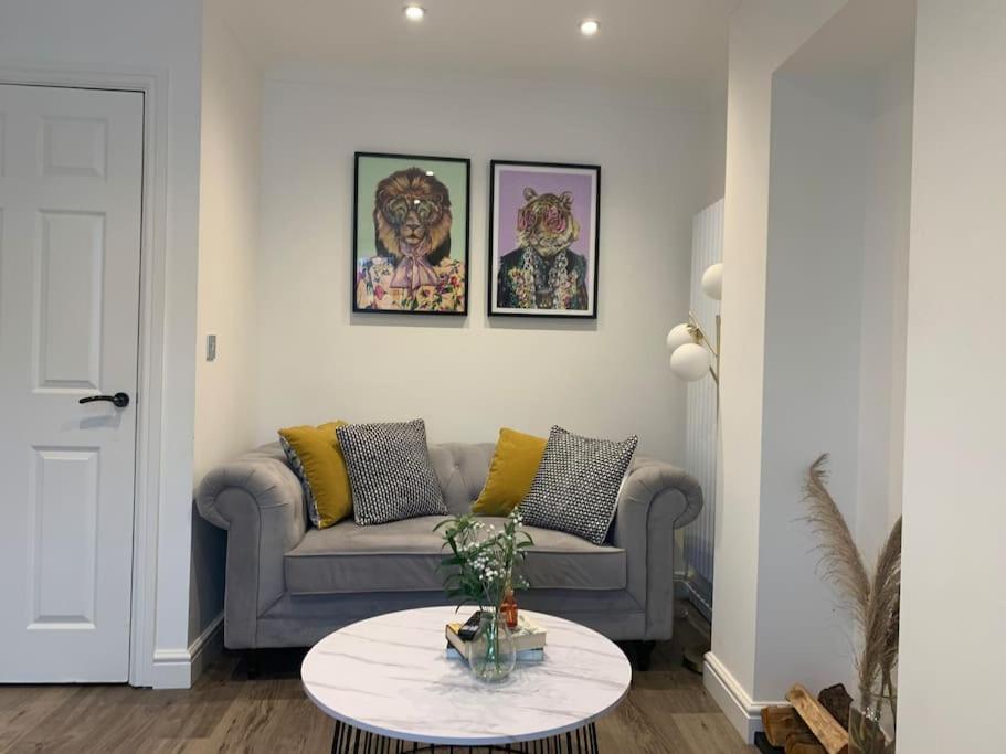 Alto - Lovely 2 Bedroom Serviced Apartment Bristol By Mint Stays Zewnętrze zdjęcie
